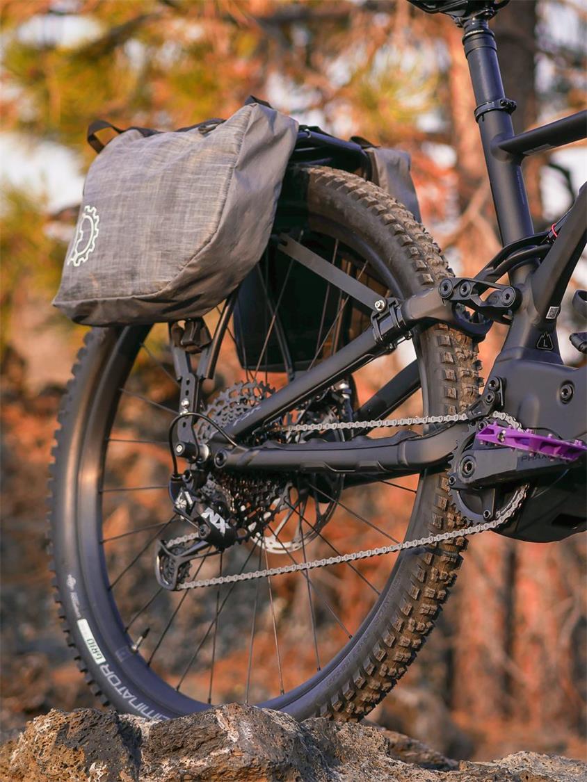 Old Man Mountain - Divide Rack (Universal front/rear mounting)